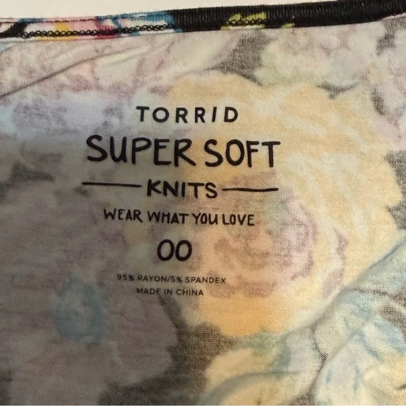 Torrid Floral Babydoll Tank Super Soft Knit Black Pink Size 00 - Picture 5 of 7